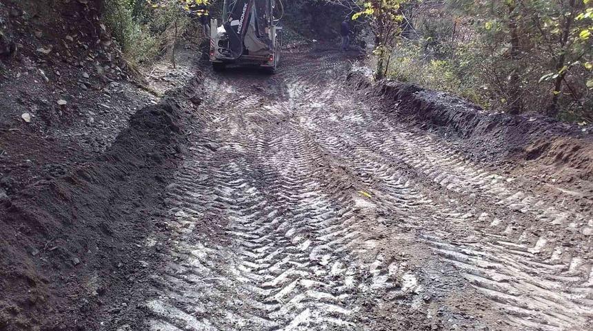 Efeler, kapanan Alatepe Yayla yolunu açtı
