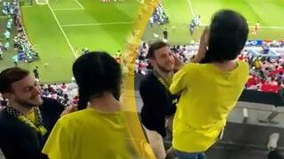 Dünya Kupası’na hareketi damga vurdu! Türk taraftarın tribünde sevgilisine evlenme teklifi ettiği anlar sosyal medyada gündem oldu