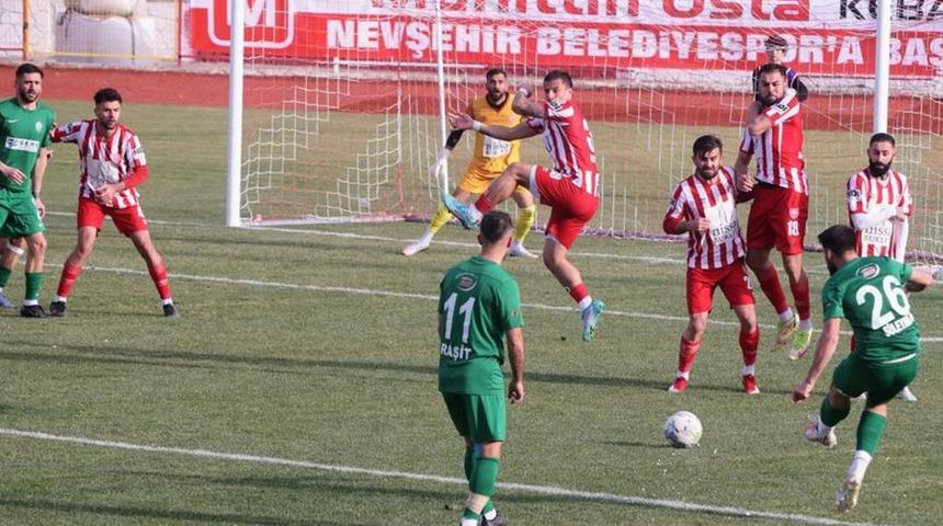 Türk futbolunda şike iddiası! 2 top ve bahis...