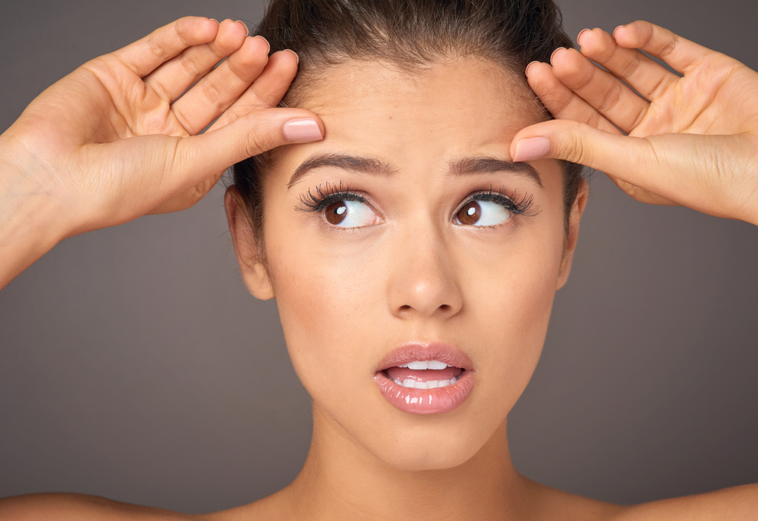 Kaş teknisyeni paylaştı: Kadınların kaşını alırken fark etmeden en &ccedil;ok yaptığı hatalar