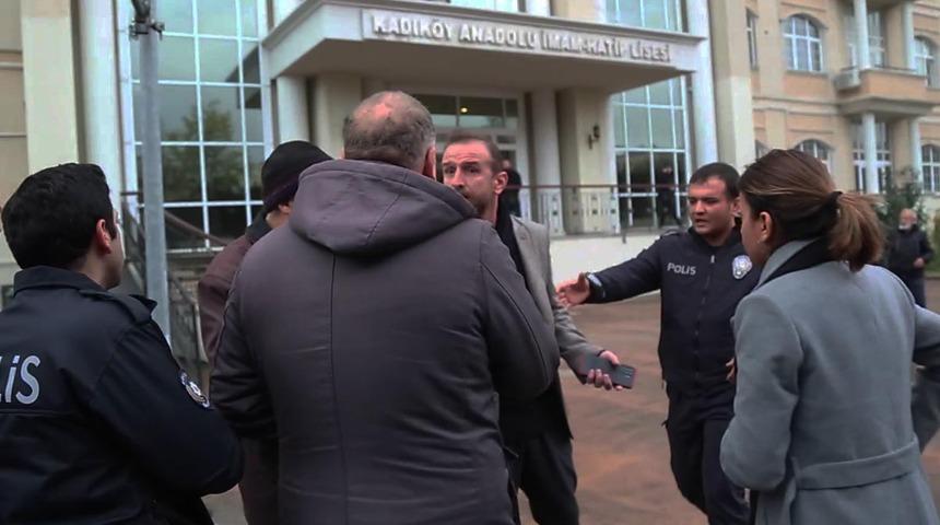 Çorba bekleyen öğrencilere de engel oldular! İmam hatip lisesinde belediyenin çorba dağıtımına müdahale