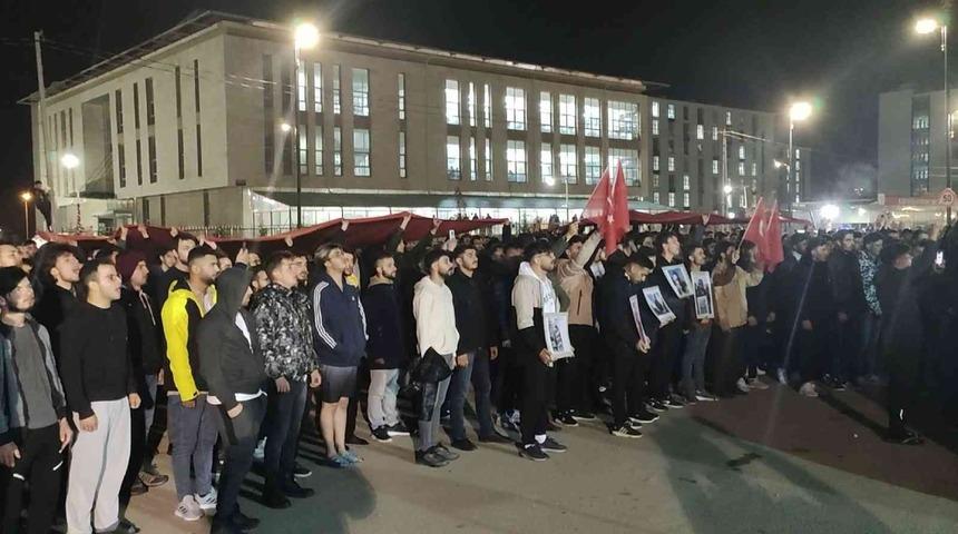 Üniversite öğrencileri Pençe-Kilit şehitlerini unutmadı