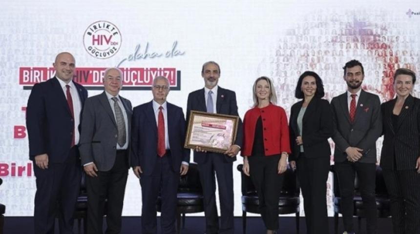 HIV farkındalığı için ünlü isimler “Tek Ses” oldu! 1 Aralık Dünya AIDS Günü unutulmadı