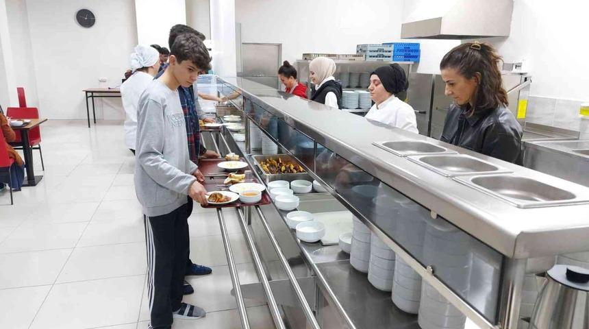 Samsun’da 32 binden fazla öğrenciye ücretsiz yemek