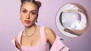 Duygu Özaslan'ın tavsiye ettiği zarif kokusuyla sizi kendine hayran bırakacak parfüm önerisi ve alternatif koku önerileri