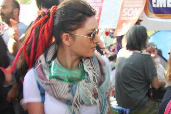 Nurgül Yeşilçay sokak ortasında öpüştü G3