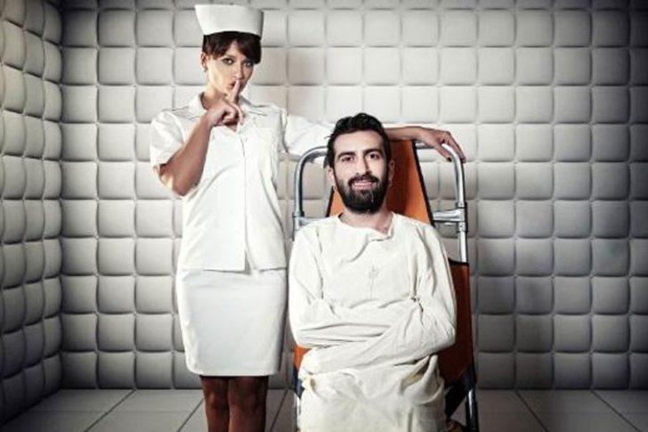 Nurgül Yeşilçay sokak ortasında öpüştü G4