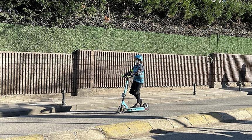 Elektrikli scooter kullananlar dikkat! İstanbul'da hız limiti düşürüldü