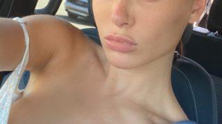 Eski yetişkin film yıldızı Lana Rhoades, makyajsız halini paylaşarak kalıpları yıktı! Hayranları onu çok özlemişti