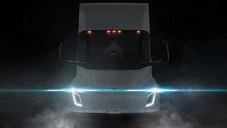 Uzun zamandır bekleniyordu! Tesla CEO’su Elon Musk startı verdi, teslimatlar başladı...