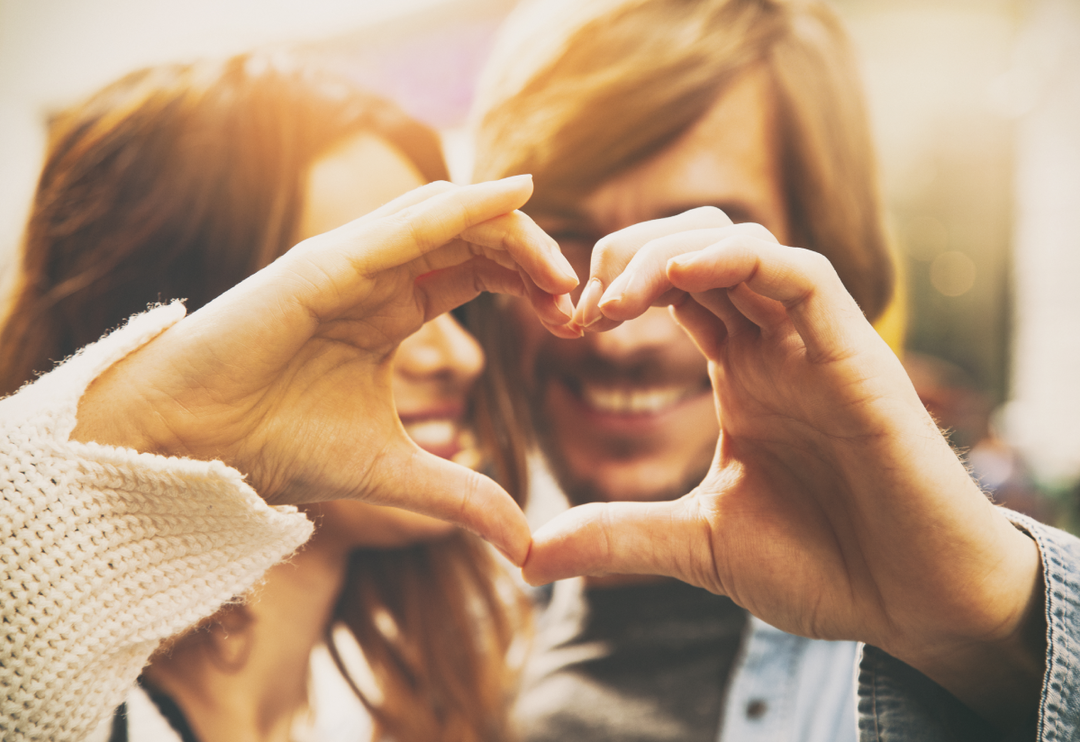 Sonunda y&uuml;zleri g&uuml;lecek! 2023 yılında aşkı doyasıya yaşayacak bur&ccedil;lar