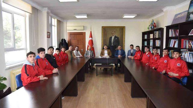 Kayseri’nin ilk ve tek ragbi takımı, ilçe protokolü ile bir araya geldi