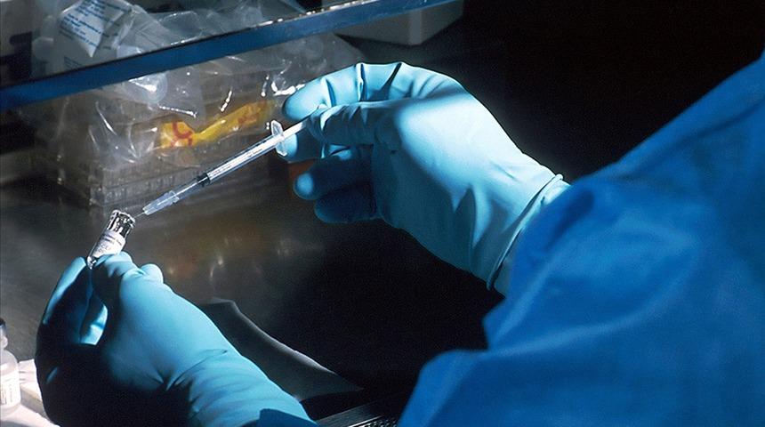 HIV virüsü nedir, nasıl bulaşır? HIV enfeksiyonu nasıl kapılır?