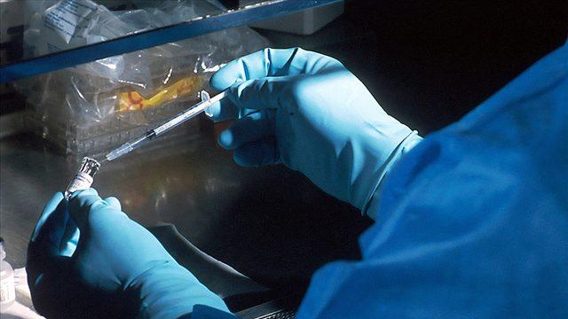 HIV virüsü nedir, nasıl bulaşır? HIV enfeksiyonu nasıl kapılır?