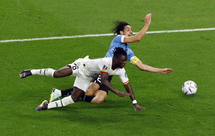 Son dakika: Uruguay, 2010'un rövanşını da Gana'ya vermedi ancak Güney Kore'den gelen haberle yıkıldı! Dünya Kupası'na veda ettiler...