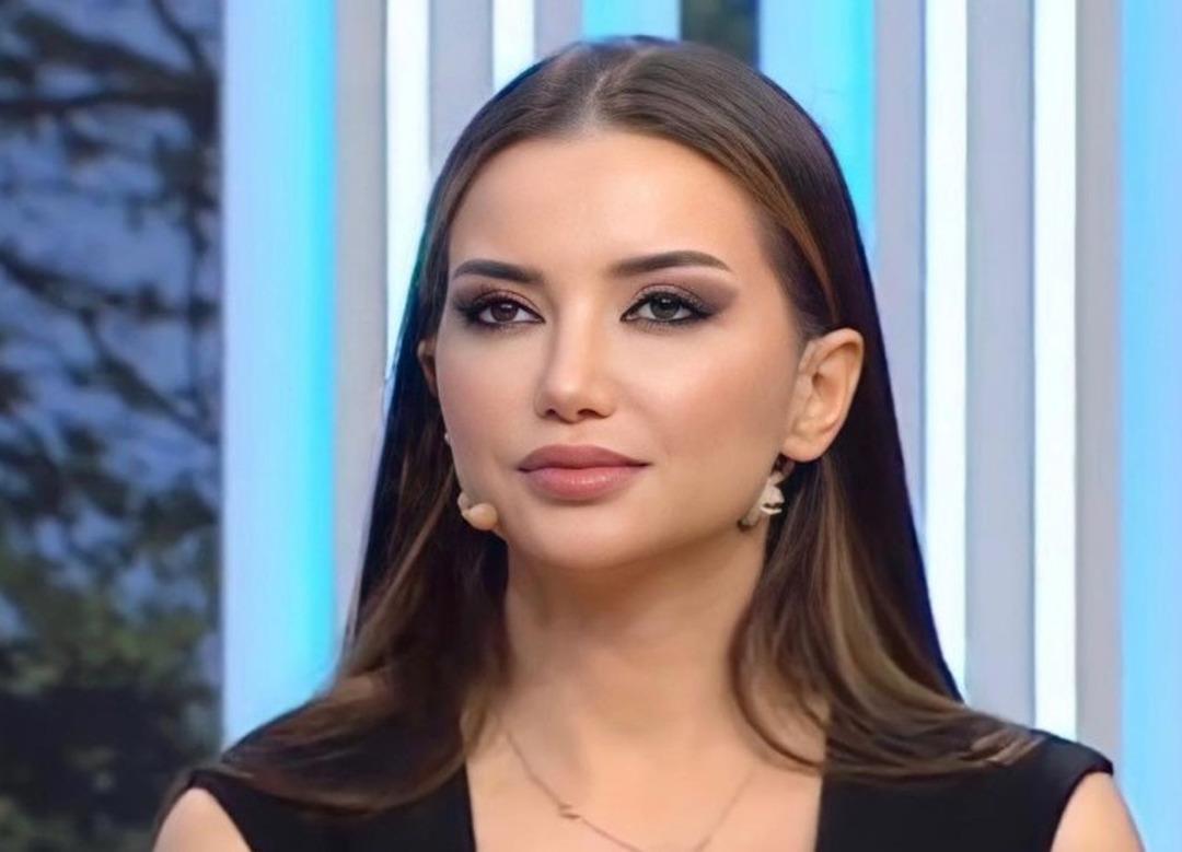 Esra Ezmeci'ye gelen sorular ahlaksızlığı g&ouml;zler &ouml;n&uuml;ne serdi! Eltiler eşlerini aldattı, yeni gelin de kocasının arkadaşlarıyla...