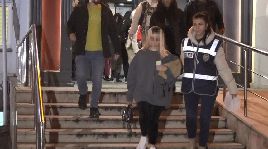 Fuhuş &ccedil;etesine operasyon! Şifreleri ortaya &ccedil;ıktı... 'Yeni ara&ccedil;larımız geldi'