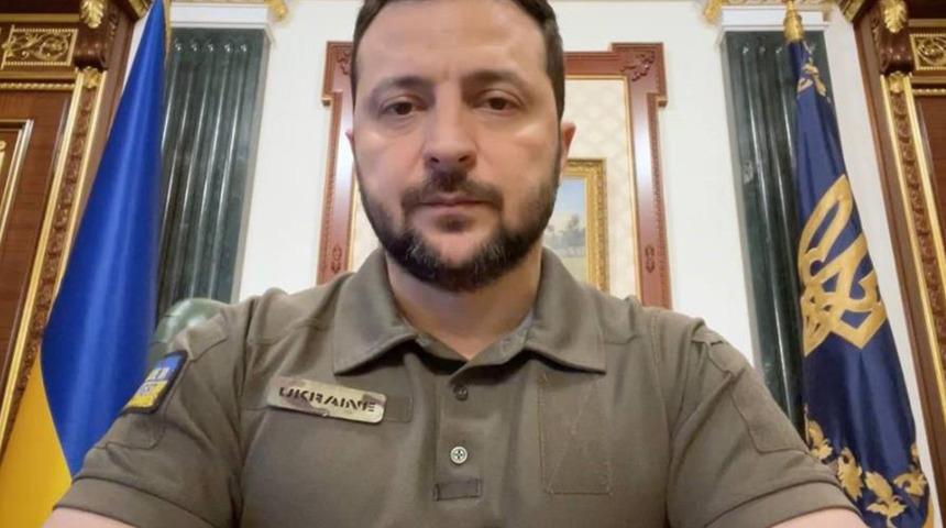 Ukrayna lideri Zelenskiy'den Rus petrolüne getirilen tavan fiyat uygulamasına eleştiri!