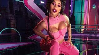 Cardi B kıvrımlarını sergiledi! Cinsel organı detayı şoke etti