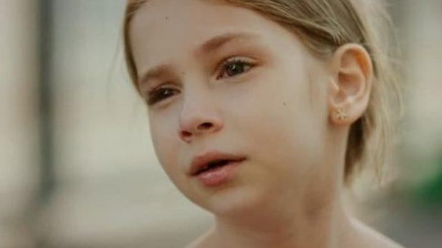 Azra Aksu kimdir, kaç yaşında? Bir Küçük Gün Işığı’nın Güneş’i Pantene Altın Kelebek ile ile gündemde