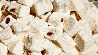 Yediği lokum sonu oldu! Hızla hastaneye kaldırılsa da...