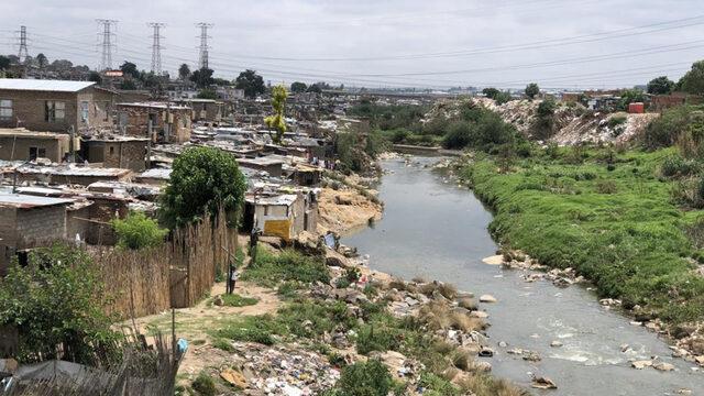 Güney Afrika'da feci olay! Ayin yapan grup sele kapıldı... Çok sayıda ölü var, 15 kişi de kayıp