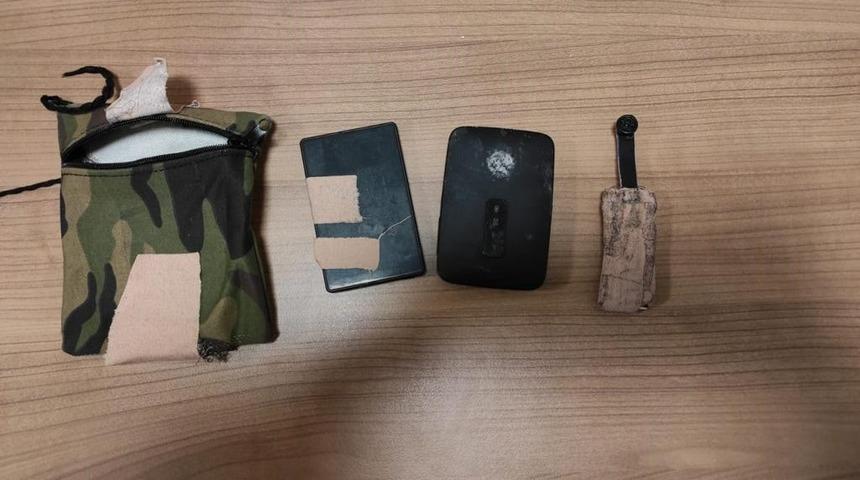 Van&rsquo;da silah, ka&ccedil;ak malzeme, fişek ve kopya d&uuml;zeneği ele ge&ccedil;irildi