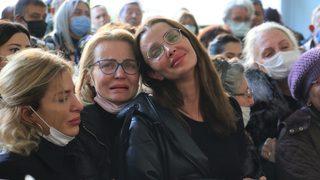 Özge Ulusoy'un en acı anı! Babasını trafik kazasında kaybetmişti! Çarpan kişi hakkında flaş gelişme