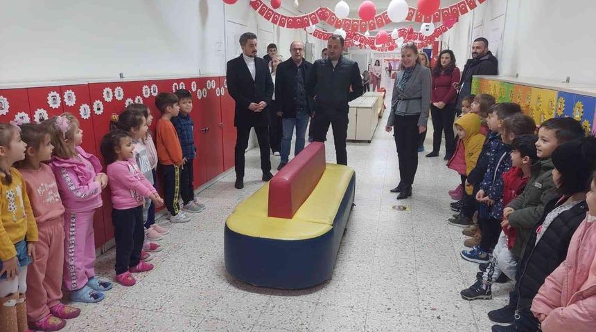 150 kilo atık pil toplayan minik &ouml;ğrenciler, il&ccedil;e birincisi oldu