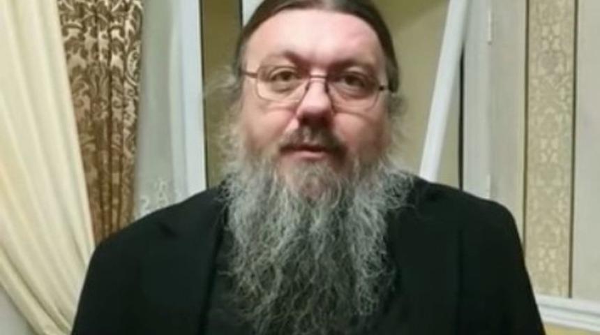 Bilgisayardan çocuk pornografisi çıktı, "Bizi soyup duvara dayadılar" dedi! "Reşit olmayan çocuk" skandalından sonra sosyal medyada şok yaratan video