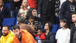 Aliağa Petkimspor-Manisa Büyükşehir Belediyespor maçının son dakikasında tribünde olaylar çıktı