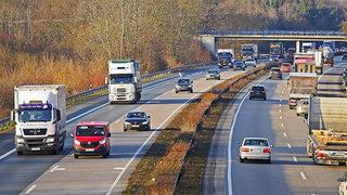 O ülkede devreye girdi! Trafikte hız yapanlar yandı: Araçlarına el konulup açık artırmada satılacak