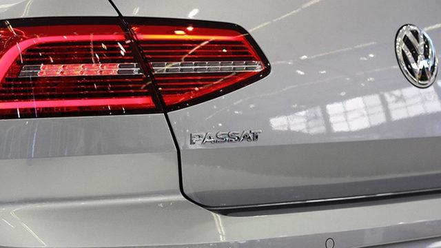 Bir dönem daha sona erdi! Volkswagen listeden kaldırdı... Passat sedan artık satılmayacak