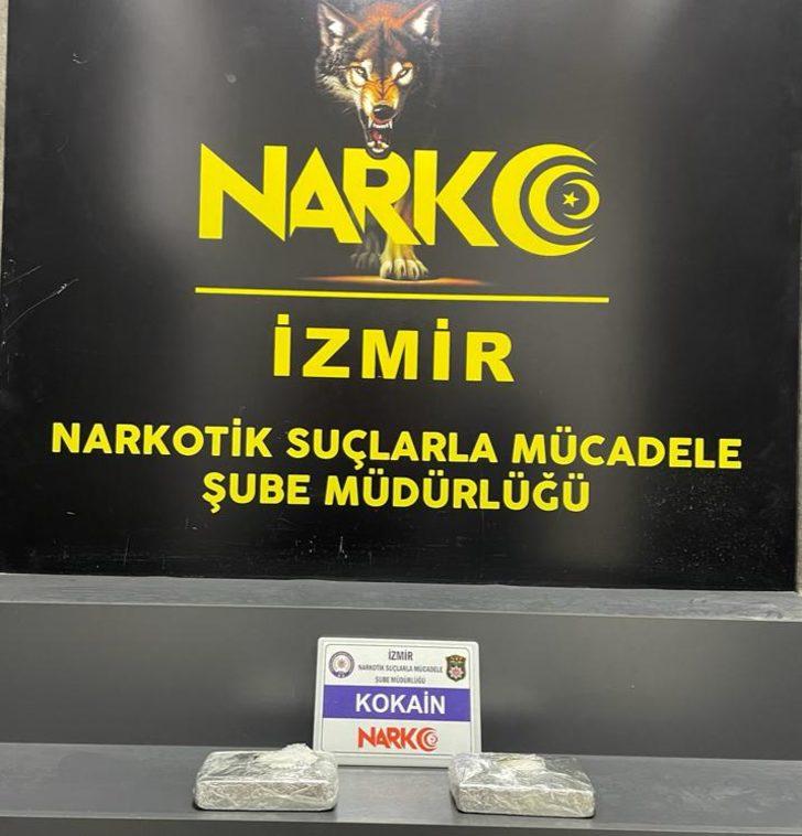 İzmir'de otogarda 2 kilogram kokain ele geçirildi