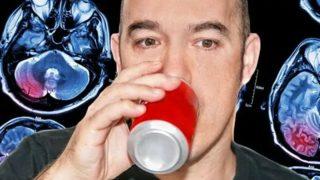 Felç geçiren yüzlerce kişi felçten saatler önce aynı içeceği içtiğini paylaştı! Ani tehdit oluşturuyor