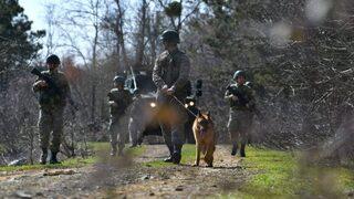 Son dakika: Yunanistan'a geçmeye çalışırken yakalandılar! 2'si terör örgütü mensubu çıktı