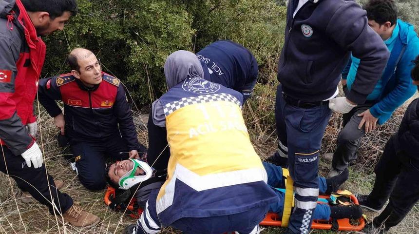 Otomobil 30 metrelik uçurumdan yuvarlandı, mahalleli bariyer istedi