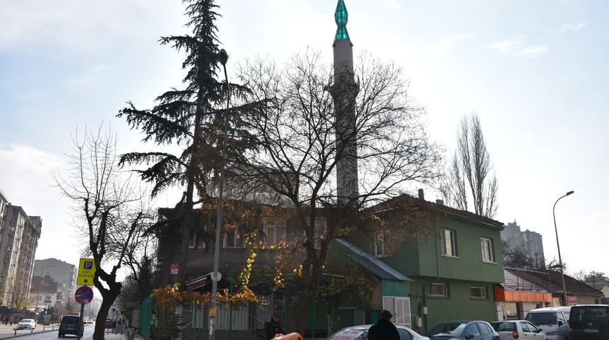 Eskişehir'de Hal Camisi'nin yıkımını da öngören imar değişikliğine dava