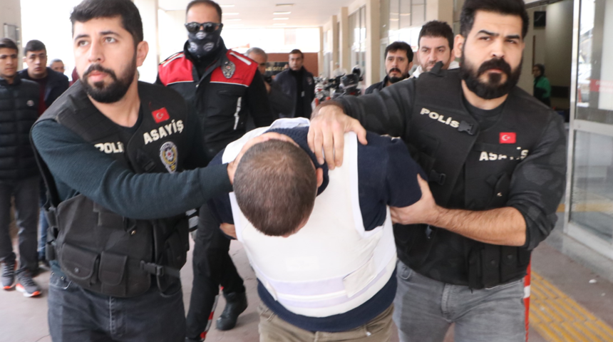 Yenge katili aile ziyaretinde yakalandı! Miras i&ccedil;in &ouml;ld&uuml;rm&uuml;ş