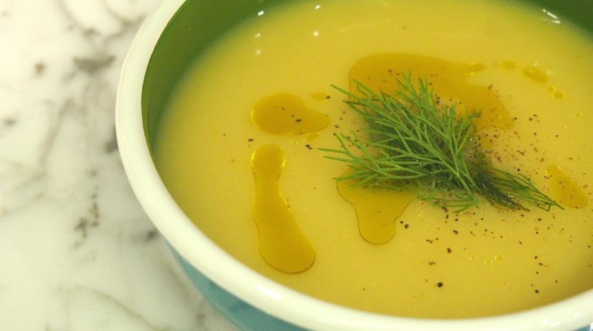 Zuhal Topal'la Yemekteyiz pırasalı patates çorbası tarifi! Kışın vazgeçilmezi pırasalı patates çorbası nasıl yapılır, malzemeleri nelerdir? 