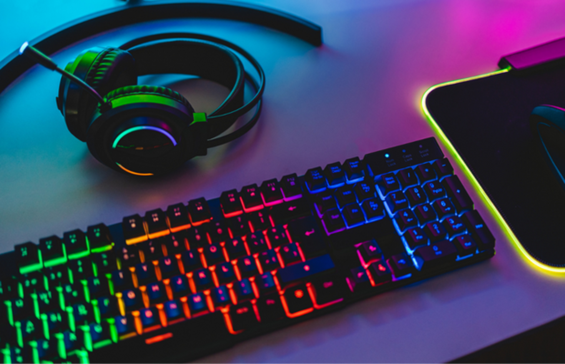 Oyunlarda farkınızı ortaya koyacak en iyi ve kullanışlı oyuncu klavyesi çeşitleri