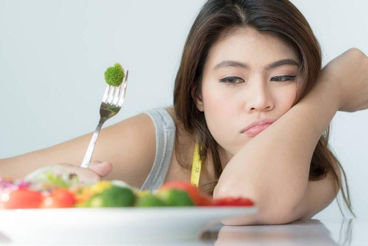 Az yediğiniz halde kilo alıyorsanız sebebi ciddi hastalıklar olabilir! Bu maddeleri gözden geçirin