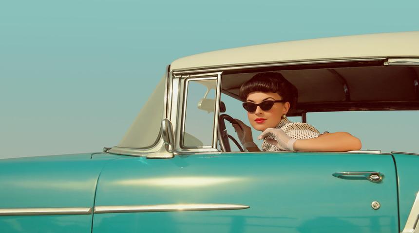 60’lar insanı mısın yoksa 90’lar mı? Hangi dönem modası seni yansıtıyor?