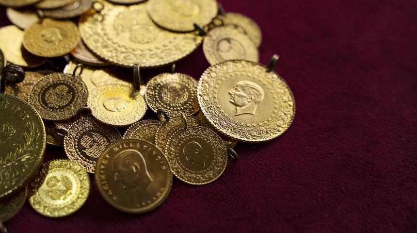 Altın fiyatında yükseliş sürecek mi? Uzmanlar tek tek yanıtladı: Ons ve gram altın...