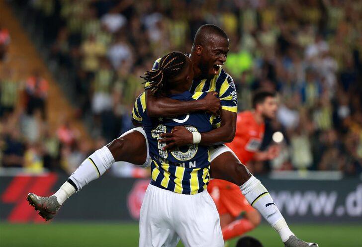 Son dakika: 'Gelen teklifleri dinlemek zorundayız!' Dünya Kupası'na damga vuran Fenerbahçeli Enner Valencia'nın menajerinden kafaları karıştıran sözler! G3