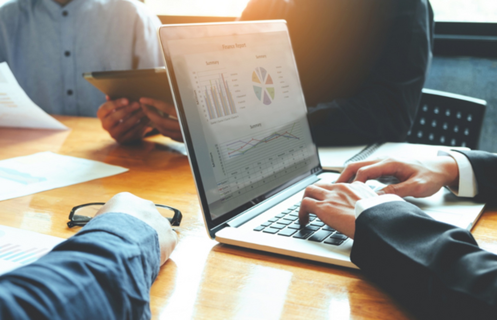 2022 senesinin en güçlü ve en iyi donanımlı laptopları ve markaları