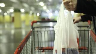 Türkiye'de yaşayan herkesi ilgilendiriyor! Fiyatının artacağı konuşuluyordu... 2023 market poşet fiyatı belli oldu