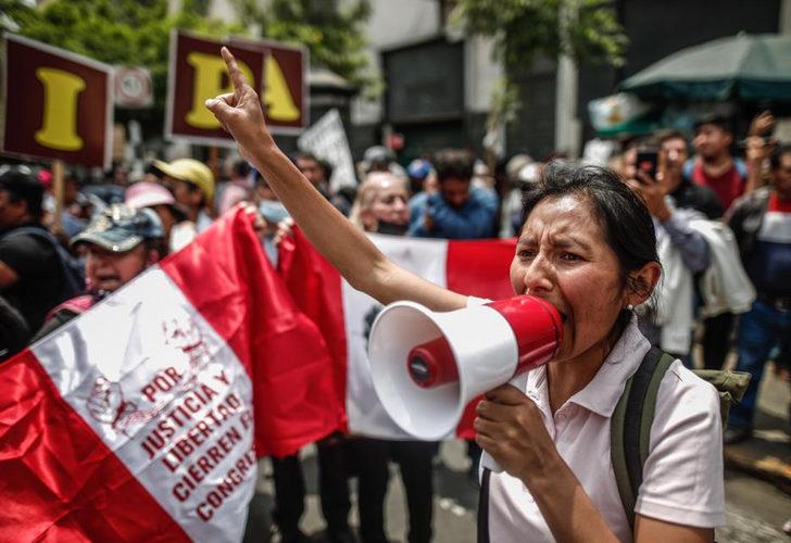 Peru'da OHAL ilan edildi! Sokağa çıkma yasağı ilan edildi, halk sokaklara döküldü
