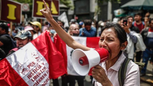 Peru'da OHAL ilan edildi! Sokağa çıkma yasağı ilan edildi, halk sokaklara döküldü