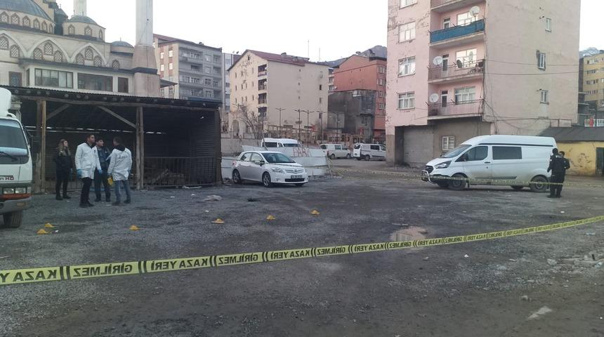 Hakkari'de silahla vurulan kişi ağır yaralandı